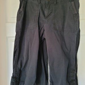 Lee Black Capri pants